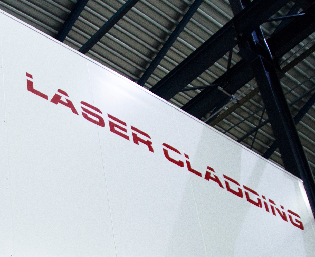 Nieuwe laserclad cabine gereed laserclad cabine